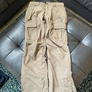 686 Men’s Snowboard / Ski Pants